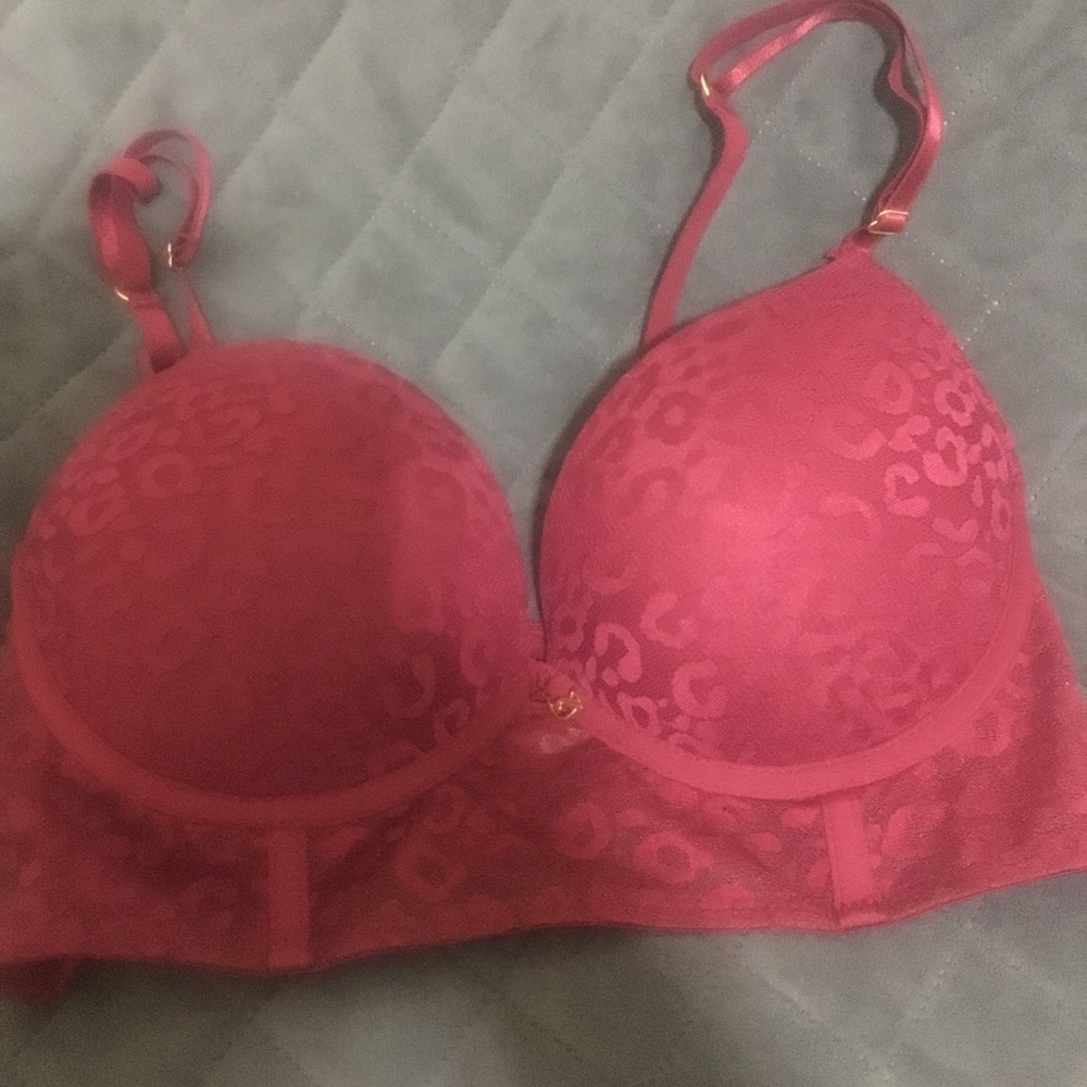 Plum bra